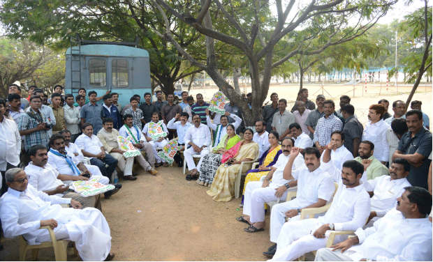 YSR Congress MLAs, who were forcibly evicted from the AP Assembly, sit together. YSR Congress MLAs, who were forcibly evicted from the AP Assembly, sit together.